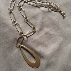 Axcess Liz Claiborne Large Gold Teardrop Pendant on Oval Chain.